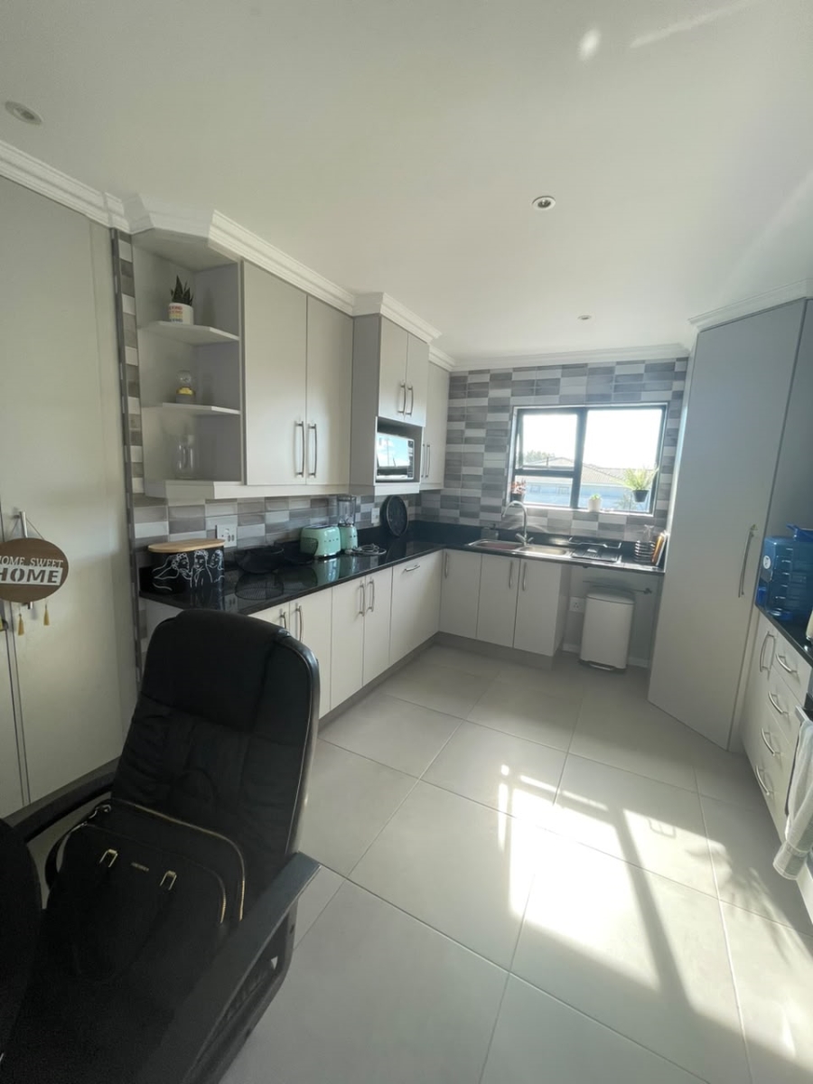 2 Bedroom Property for Sale in Gonubie Eastern Cape